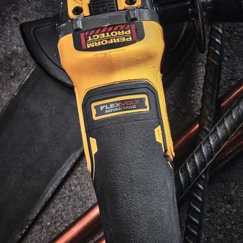 Dewalt DCG409T1 Şarjlı Avuç Taşlama - Görsel 4