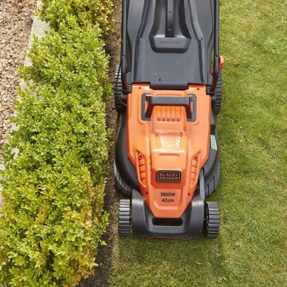 Black+Decker BEMW481BH 1800watt 42cm Elektrikli Çim Biçme Makinesi - Görsel 3