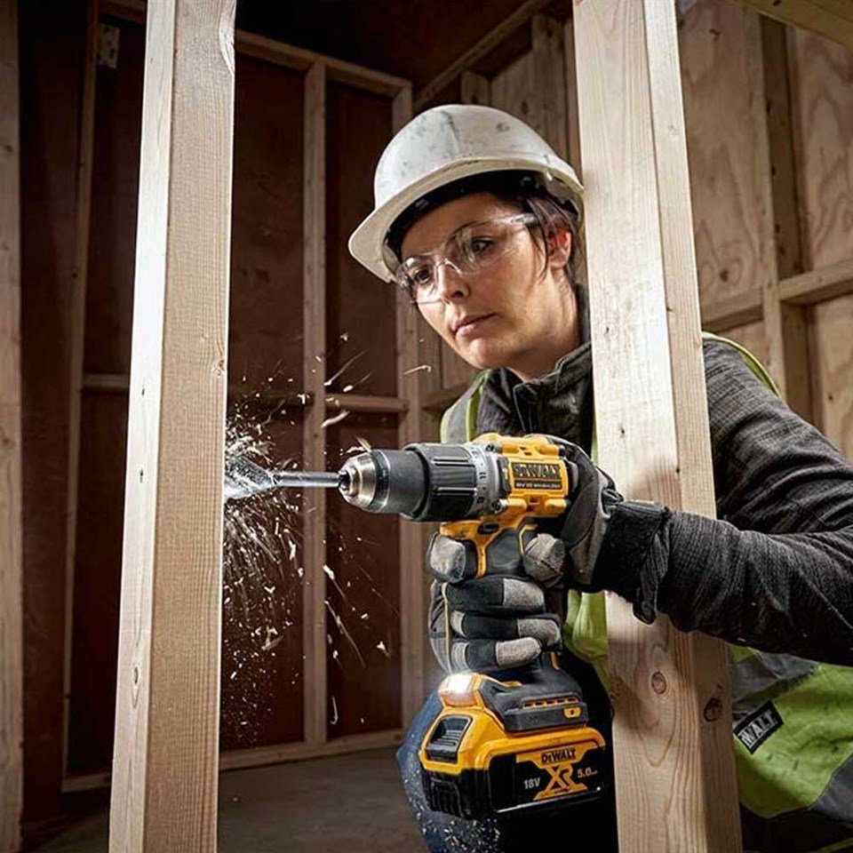 Dewalt DCD805P2T Darbeli Şarjlı Matkap 18V 5.0AH - Görsel 9