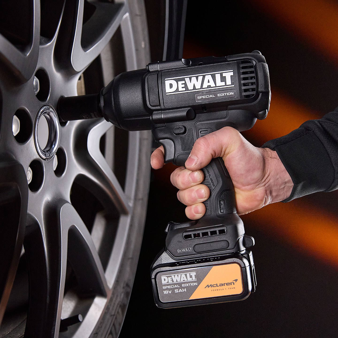 Dewalt DCF99MP2T Mclaren 1/2" Somun Sıkma 18V 5AH - Görsel 8