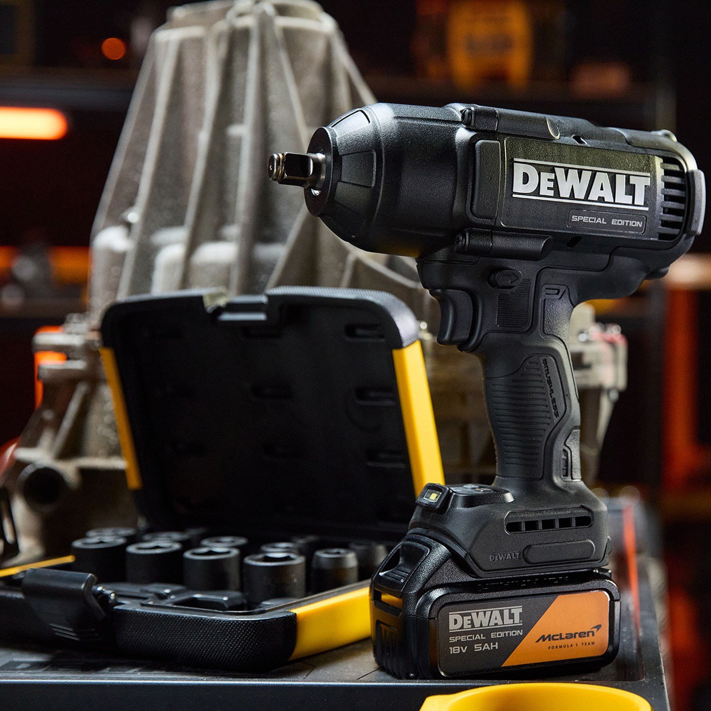 Dewalt DCF99MP2T Mclaren 1/2" Somun Sıkma 18V 5AH - Görsel 9